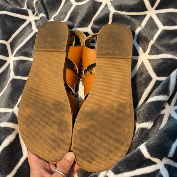 GAP Lace Up Gladiator Cage Sandals - Picture 7 of 7